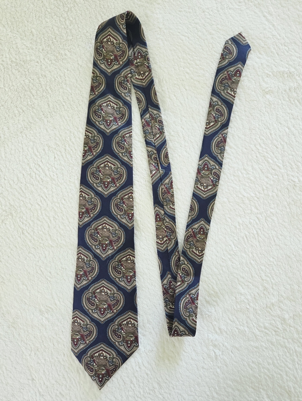 Vintage!!! Resilio ✨️ Navy Medallion Pattern Silk Men's Tie